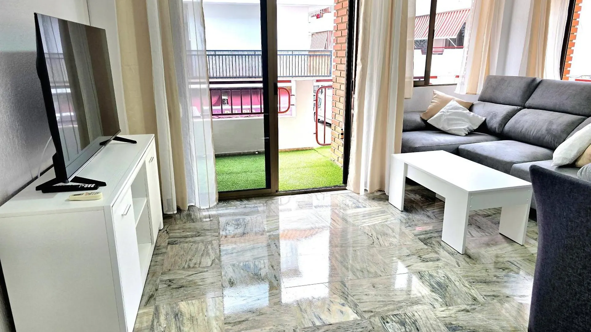 Piso Centrico En Calle Ancha Punta Umbria